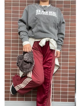 「アイテム（チャーム）」を使った、猫山さん（レディース・161cm）の秋コーディネート