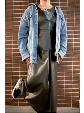 「アイテム（ジャンパースカート）」を使った、猫山さん（レディース・161cm）の秋コーディネート