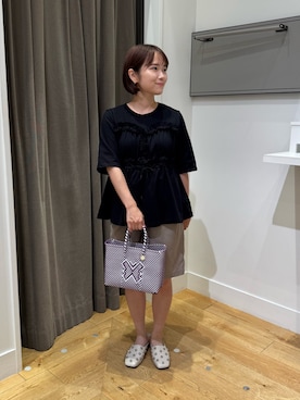 「ROSE BUD（ローズバッド）のmici/BUSTIER LIKE TEE（Tシャツ/カットソー、ブラック系）」を使った、tsuzukiさん（レディース・145cm）の夏コーディネート