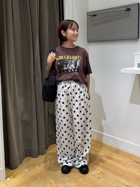 「ROSE BUD（ローズバッド）のCREOLME/LIFE PICTURE COLLECTION H/S TEE（Tシャツ/カットソー、ブラウン系）」を使った、tsuzukiさん（レディース・145cm）の夏コーディネート