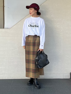 「Champion（チャンピオン）のアイテム」を使った、本橋さん（レディース・154cm）の秋コーディネート