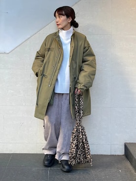 「アイテム（ミリタリージャケット）」を使った、本橋さん（レディース・154cm）の冬コーディネート