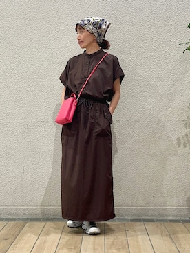 「BINDU（ビンドゥー）のアイテム」を使った、本橋さん（レディース・154cm）の夏コーディネート