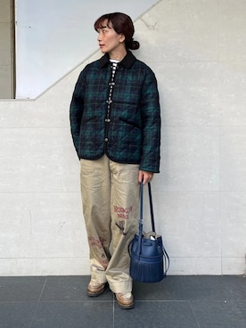 「アイテム（チノパンツ）」を使った、本橋さん（レディース・154cm）の冬コーディネート