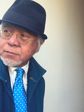 「アイテム（ステンカラーコート）」を使った、しまうまおじさんさん（メンズ・165cm）の冬コーディネート