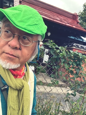 「アイテム（バンダナ/スカーフ）」を使った、しまうまおじさんさん（メンズ・165cm）の秋コーディネート