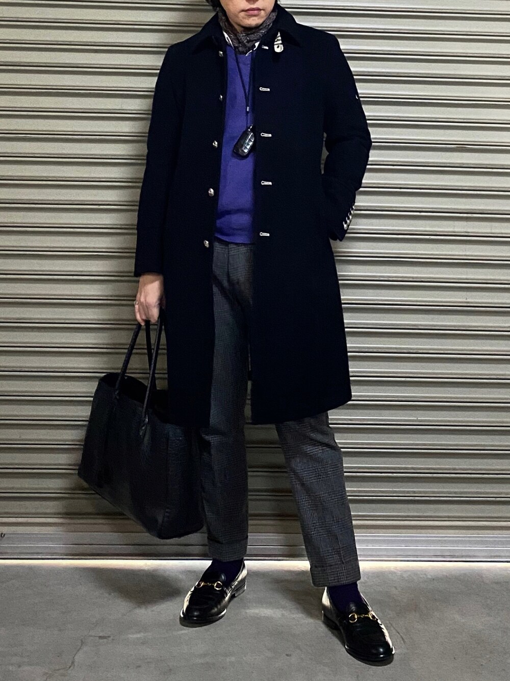 「シンプルコーデ、大人カジュアル、今日のコーデ、パープル、パープルニット、burberry、バーバリー、コート、コートスタイル」｜「古着のアイテム（ニット/セーター、パープル系）」を使った、bdyoshiさん（メンズ・167cm）の冬コーディネートの1枚目の写真