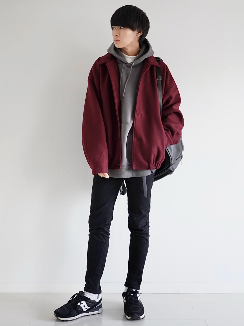 パーカーを使った「ワインレッド」の人気ファッションコーディネート