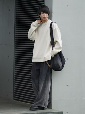 「グラデーションデニム」｜「アイテム（スウェット）」を使った、こーせ︎︎︎︎︎︎︎︎さん（メンズ・169cm）の秋コーディネート