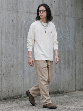 「Dickies（ディッキーズ）の【ROOPTOKYO 別注】Dickies/ディッキーズ EASY WORK PANTS イージーワークパンツ ユニセックス チノパンツ 2026年春夏（チノパンツ、グリーン系）」を使った、mikiさん（レディース・162cm）の秋コーディネート