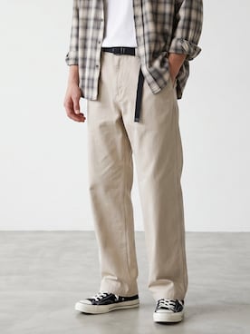 「Gramicci（グラミチ）のGramicci/グラミチ Gramicci PANT パンツ グラミチパンツ テーパード コットン ユニセックス 2026年 夏 夏服 秋服（チノパンツ、ベージュ系）」を使った、mikiさん（メンズ・178cm）の夏コーディネート