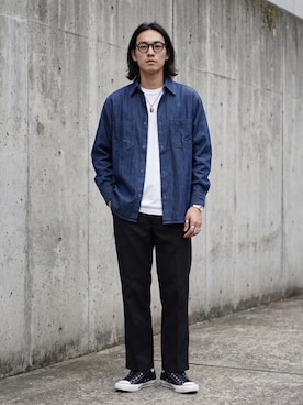 「Dickies（ディッキーズ）の【ROOPTOKYO 別注】Dickies/ディッキーズ EASY WORK PANTS イージーワークパンツ ユニセックス チノパンツ 2026年春夏（チノパンツ、ブラック系）」を使った、mikiさん（レディース・162cm）の秋コーディネート