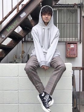 「MR.GENTLEMAN（ミスタージェントルマン）のアイテム（パーカー）」を使った、Yuyaさん（メンズ・177cm）の秋コーディネート