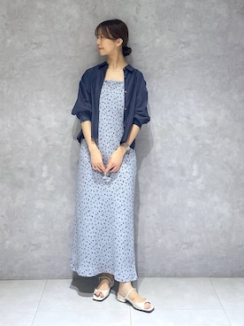 「A part by（アパートバイ）のシアークロップドシャツ（シャツ/ブラウス、ブルー系）」を使った、RYOKOさん（レディース・158cm）の春コーディネート
