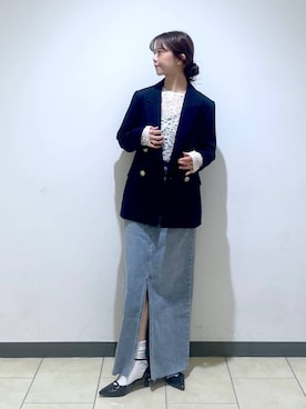 「アイテム（デニムスカート）」を使った、RYOKOさん（レディース・158cm）の秋コーディネート