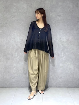 「A part by（アパートバイ）のスラックスコクーンボリュームパンツ（スラックス、ベージュ系）」を使った、RYOKOさん（レディース・158cm）の春コーディネート
