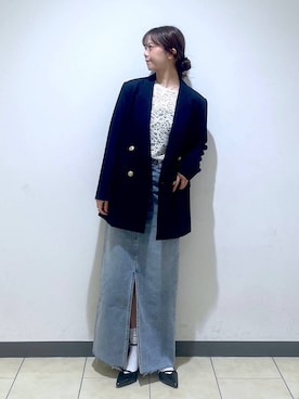 「アイテム（デニムスカート）」を使った、RYOKOさん（レディース・158cm）の秋コーディネート