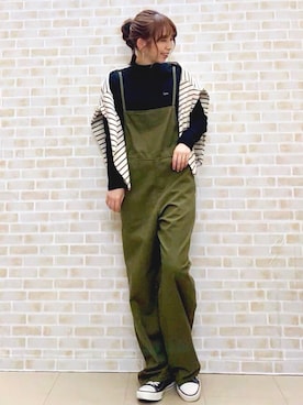 「LEE」｜「アイテム（オールインワン・サロペット）」を使った、tomoさん（レディース・160cm）の秋コーディネート