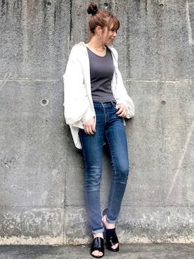 「アイテム（タンクトップ、グレー系）」を使った、tomoさん（レディース・160cm）の夏コーディネート