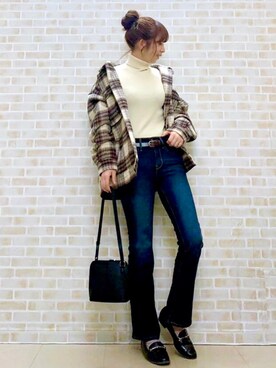 「HONEYSUCKLE ROSE（ハニーサックルローズ）のアイテム（その他アウター）」を使った、tomoさん（レディース・160cm）の秋コーディネート