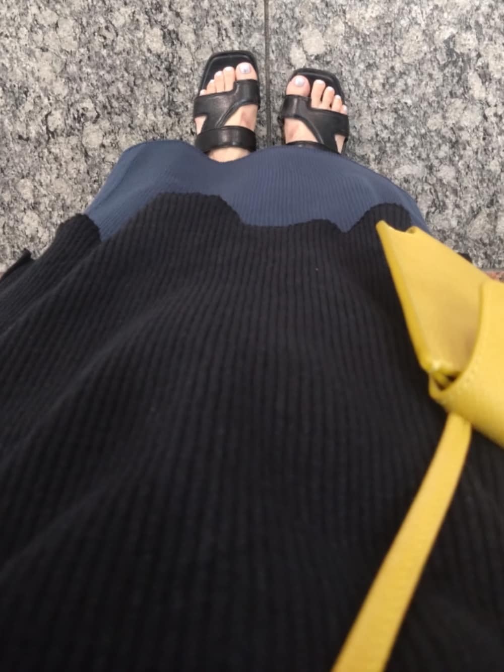 「MOUSSYのBACK DRAPE RIB タンクトップ（タンクトップ、ブラック系）」を使った、square-pさん（レディース・152cm）の夏コーディネートの1枚目の写真