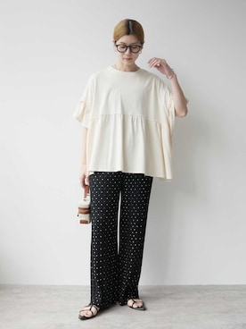 「reca（レカ）のフレンチ袖フリルプルオーバー（Tシャツ/カットソー、ホワイト系）」を使った、recastaffさん（レディース・158cm）の夏コーディネート