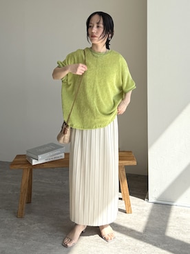 「reca（レカ）の迷わず着れる！大人のロングプリーツスカート（スカート、ホワイト系）」を使った、recastaffさん（レディース・165cm）の春コーディネート