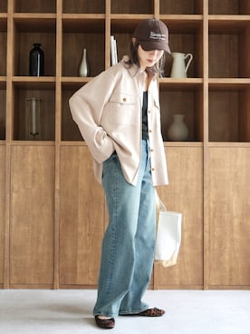 「reca（レカ）のスエードポンチCPOシャツ（シャツ/ブラウス、ホワイト系）」を使った、recastaffさん（レディース・158cm）の秋コーディネート
