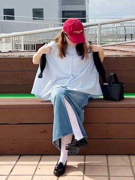 「reca（レカ）の【ZOZOTOWN限定】バンドカラードルマンシャツ（シャツ/ブラウス、ブルー系）」を使った、recastaffさん（レディース・165cm）の春コーディネート