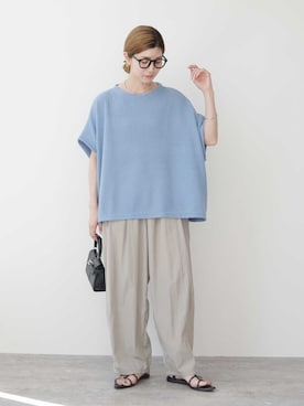 「reca（レカ）のイージーワイドコクーンパンツ（その他パンツ、ベージュ系）」を使った、recastaffさん（レディース・165cm）の春コーディネート