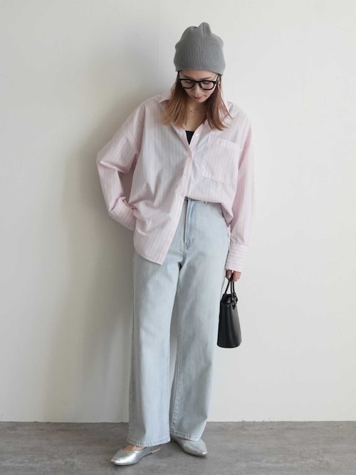 飾り釦付き裏ゴムストレートデニムパンツ