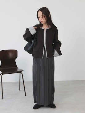 「reca（レカ）の迷わず着れる！大人のロングプリーツスカート（スカート、グレー系）」を使った、recastaffさん（レディース・158cm）の秋コーディネート