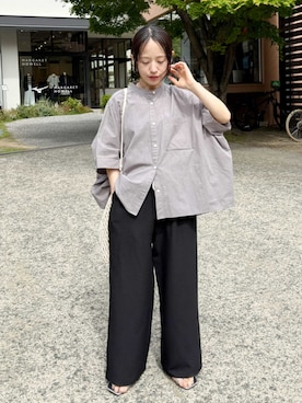 「reca（レカ）の無地/ストライプエンボス加工イージーパンツ（その他パンツ、ブラック系）」を使った、recastaffさん（レディース・165cm）の春コーディネート