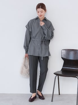 「reca（レカ）の【高レビュー！リピ続出！】美シルエット センタープレステーパードパンツ（その他パンツ、グレー系）」を使った、recastaffさん（レディース・158cm）の秋コーディネート