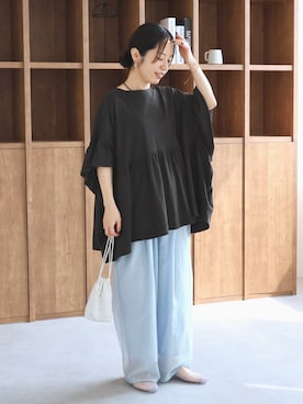 「reca（レカ）のフレンチ袖フリルプルオーバー（Tシャツ/カットソー、ブラック系）」を使った、recastaffさん（レディース・158cm）の夏コーディネート