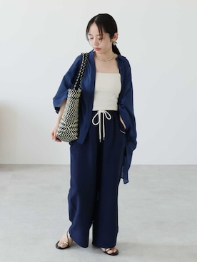 「reca（レカ）のドルマンシアーシャツ（シャツ/ブラウス、ブルー系）」を使った、recastaffさん（レディース・158cm）の夏コーディネート
