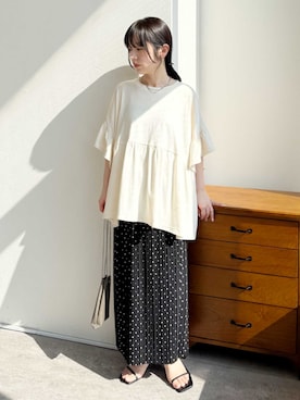 「reca（レカ）のフレンチ袖フリルプルオーバー（Tシャツ/カットソー、ホワイト系）」を使った、recastaffさん（レディース・158cm）の夏コーディネート