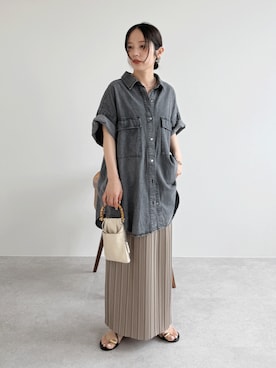 「reca（レカ）の迷わず着れる！大人のロングプリーツスカート（スカート、ベージュ系）」を使った、recastaffさん（レディース・158cm）の夏コーディネート