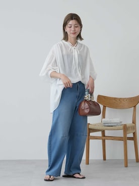 「reca（レカ）のストレッチデニムカーブパンツ（デニムパンツ、ブルー系）」を使った、recastaffさん（レディース・158cm）の夏コーディネート