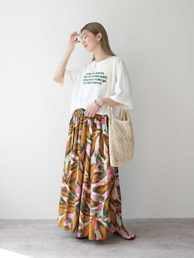 「reca（レカ）のフロッキーロゴPT BIGTシャツ（Tシャツ/カットソー、ホワイト系）」を使った、recastaffさん（レディース・165cm）の春コーディネート