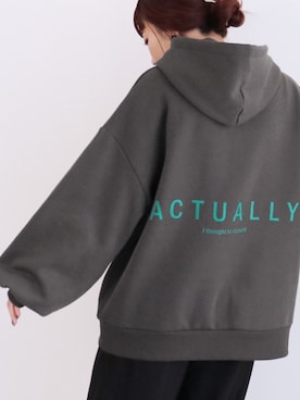 「reca（レカ）のアイテム（パーカー）」を使った、recastaffさん（レディース・158cm）の秋コーディネート