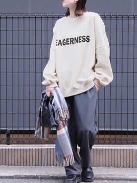 「reca（レカ）のアイテム（ストール/ショール）」を使った、recastaffさん（レディース・165cm）の秋コーディネート