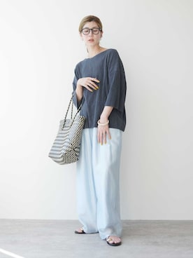 「reca（レカ）のアイテム（Tシャツ/カットソー）」を使った、recastaffさん（レディース・165cm）の春コーディネート