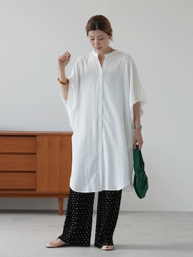 「reca（レカ）の迷わず着れる！大人のセミワイドプリーツパンツ（その他パンツ、ブラック系）」を使った、recastaffさん（レディース・158cm）の夏コーディネート