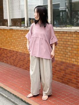 「reca（レカ）のフレンチ袖フリルプルオーバー（Tシャツ/カットソー、ピンク系）」を使った、recastaffさん（レディース・165cm）の春コーディネート