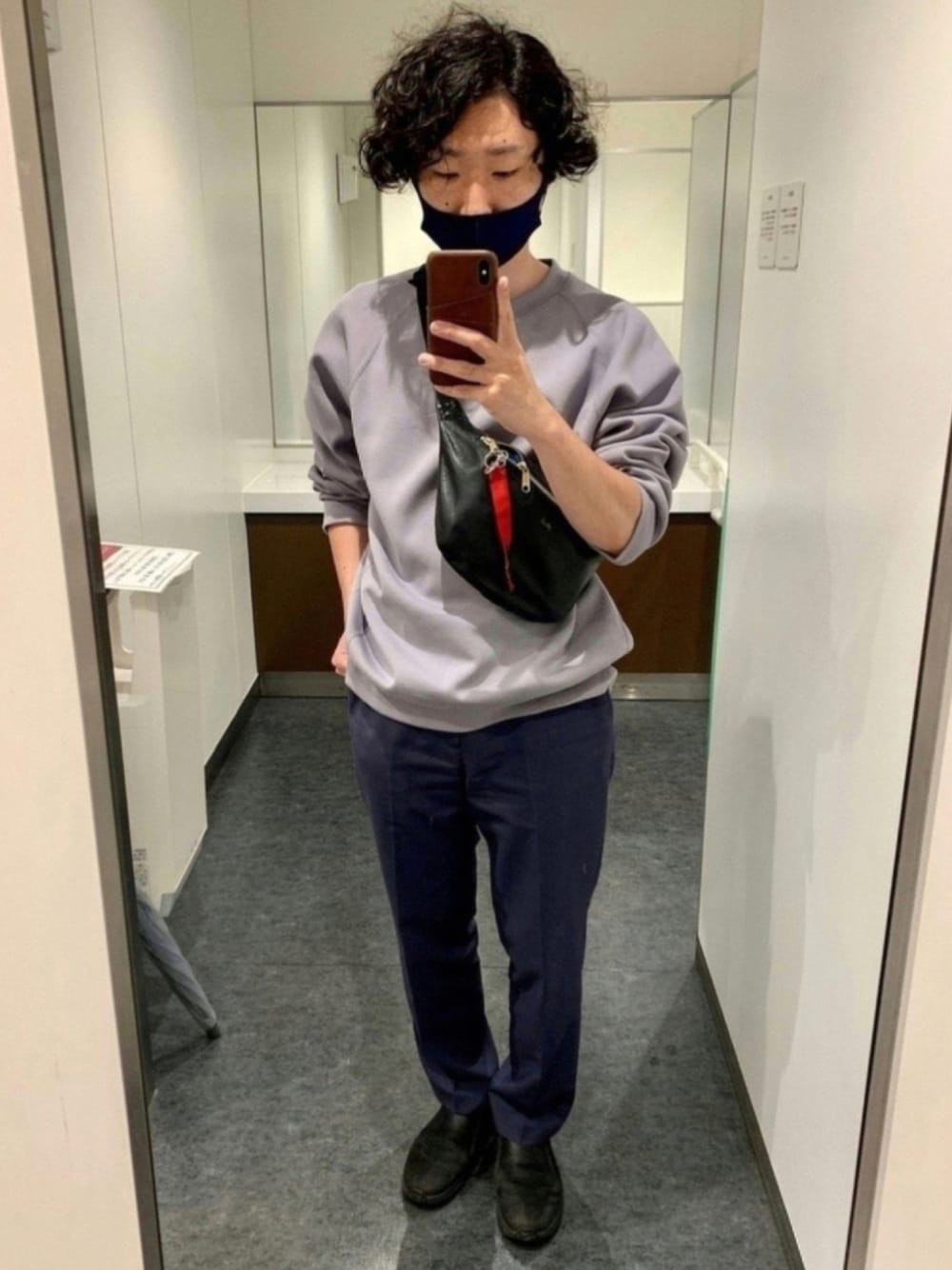 「シンプルコーデ、大人カジュアル、ユニクロ、UNIQLO、UNIQLO+J、プチプラコーデ、ビックシルエット」｜「glambのConey waist pouch / コニーウエストポーチ（ボディバッグ/ウエストポーチ、ブラック系）」を使った、wetchyyyyyさん（メンズ・169cm）の春コーディネートの1枚目の写真