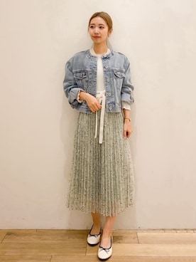 「インデックス」｜「アイテム（デニムジャケット）」を使った、index スタッフさん（レディース・153cm）の春コーディネート