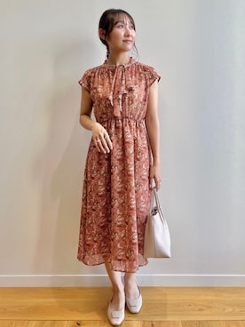 「index（インデックス）の◆【2WAY/軽量】フェイクレザーミドルサイズトートバッグ（トートバッグ）」を使った、index スタッフさん（レディース・157cm）の夏コーディネート