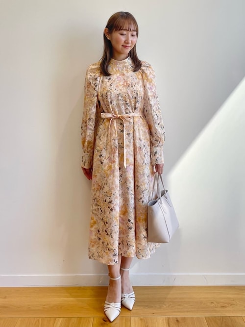 index≪美人百花掲載≫ 水彩フラワータックワンピース花柄 長袖ワンピースM ≪美人百花掲載≫ 水彩フラワータックワンピース【イージーケア