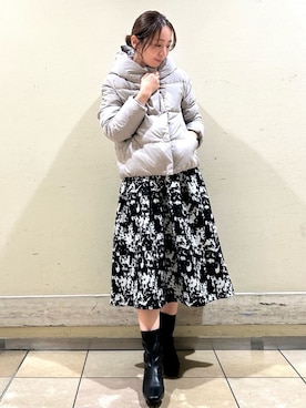 「index」｜「アイテム（ダウンジャケット/コート）」を使った、index スタッフさん（レディース・157cm）の秋コーディネート